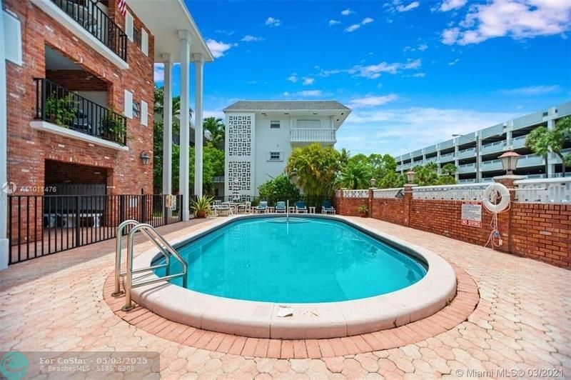 Foto principal - 2500 NE 9th St