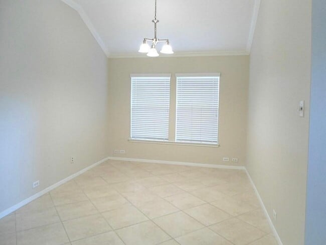 Foto del edificio - 1611 Taylor Mills Ct