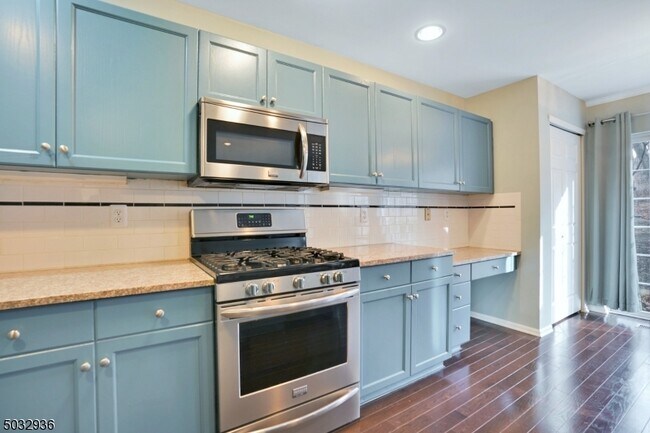 Foto del edificio - 2806 Vantage Ct