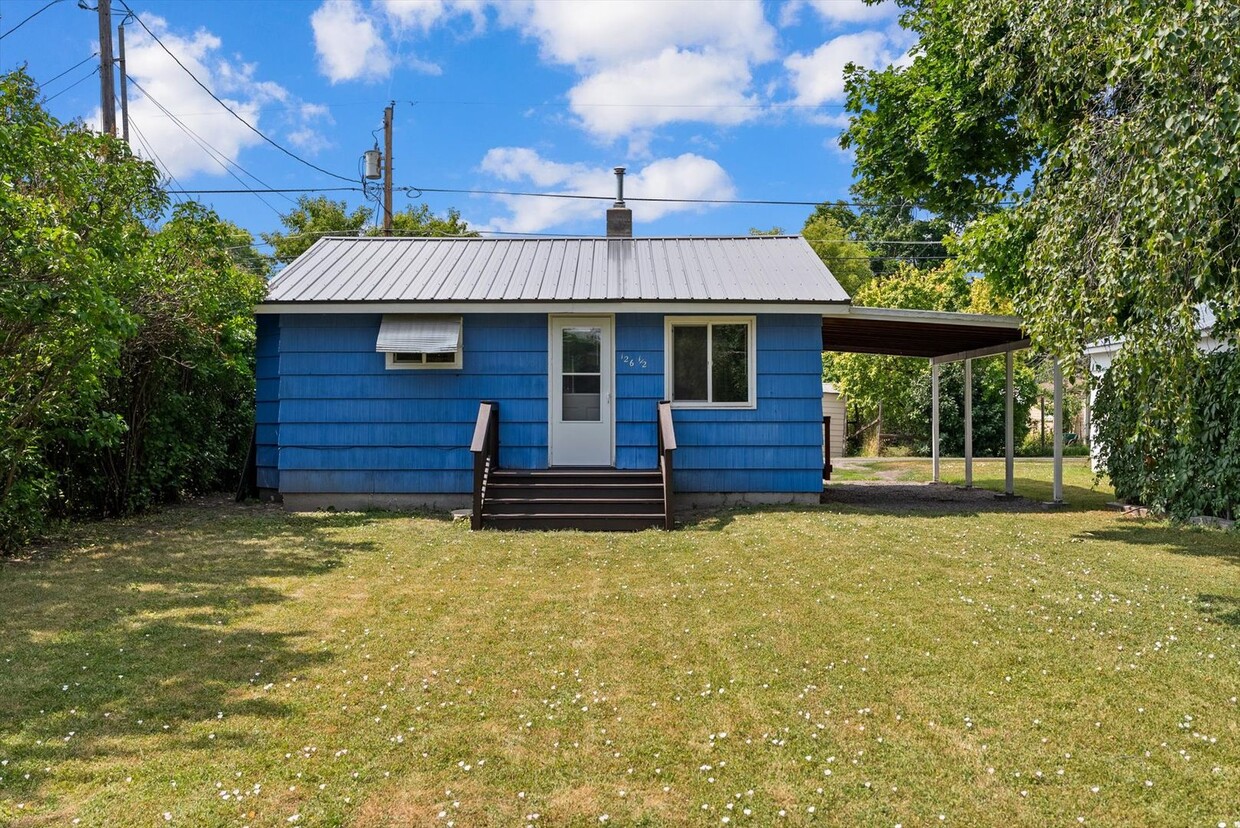 Primary Photo - Charming 1-Bedroom Cottage in Downtown Kal...