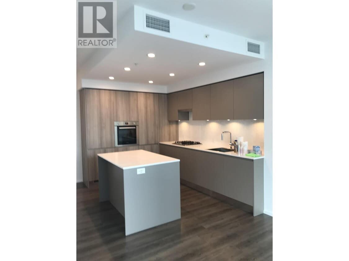 Building Photo - 3833-3833 Evergreen Pl