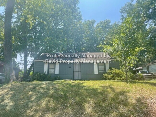 Building Photo - 2 Bedroom Home!