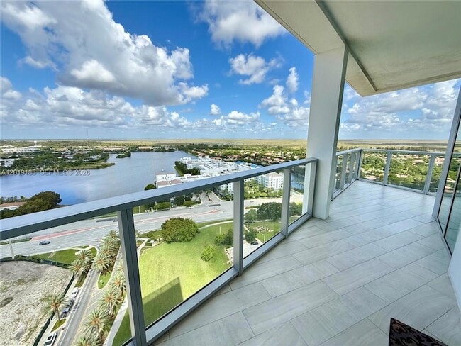 Photo - 2000 Metropica Wy Apartment