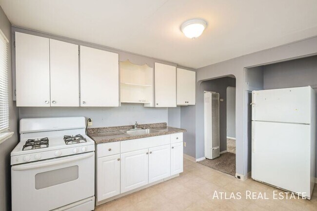 Building Photo - 5625 W 14th Ave