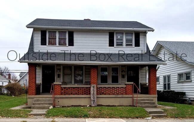 Building Photo - Duplex with Central Air in Belmont!