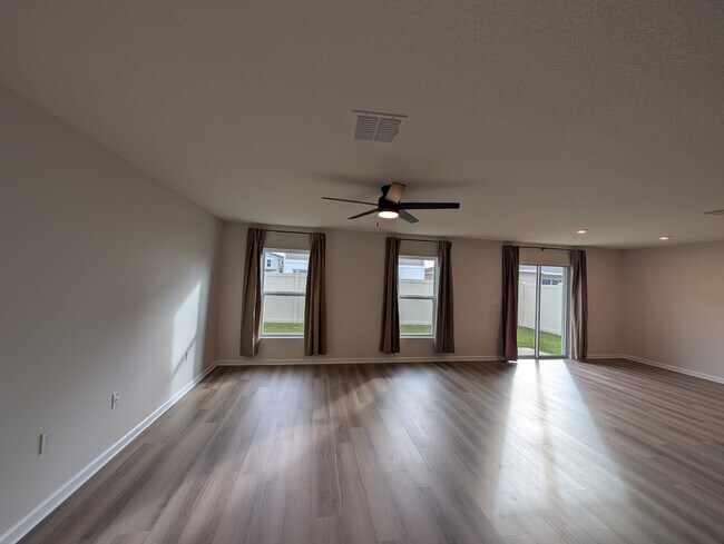 Foto del edificio - 2056 Kentucky Rd