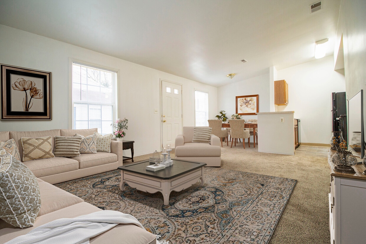 Hickory Green Apartments in Westland, MI