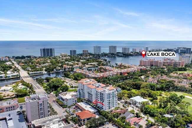 Building Photo - 485 E Royal Palm Rd
