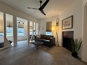 Building Photo - 318 Hyde Park Blvd