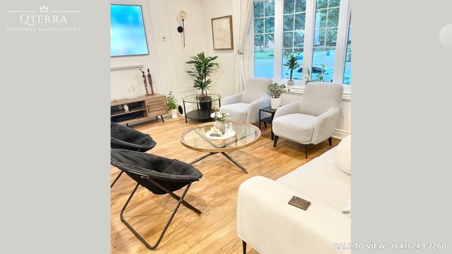 Photo du bâtiment - 12 Foster Cres