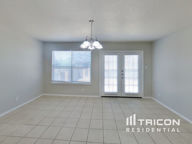 Foto del edificio - 8015 Palmetto Pl