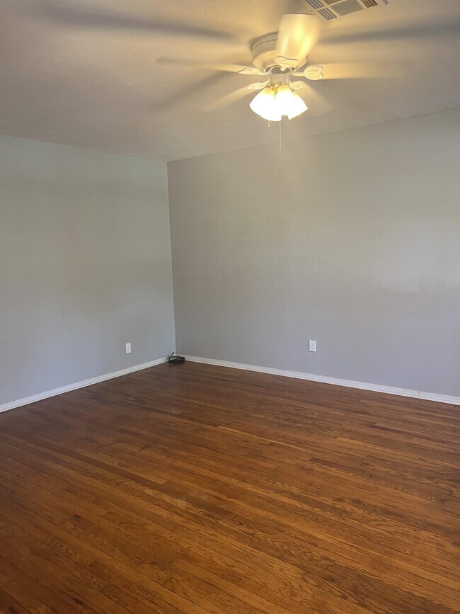 Foto del edificio - 1000 S Stockton Ave