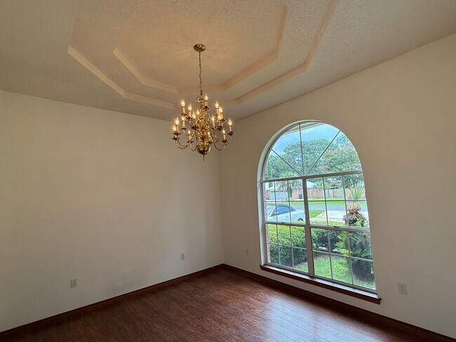 Foto del edificio - 4444 Southminster Cir