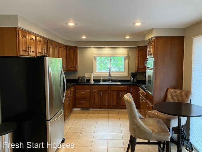 Building Photo - 5 br, 3 bath House - 113 Jewell Drive