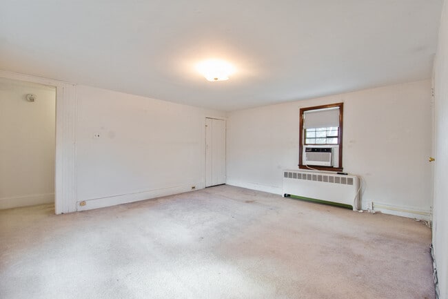 Foto del edificio - 51 Albemarle Rd