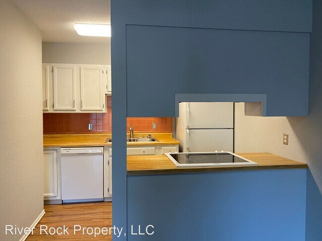 Building Photo - 3 br, 1 bath House - 431 5th Ave E Unit 3