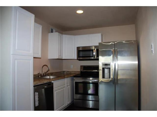 Foto del edificio - 18333 Roehampton Dr