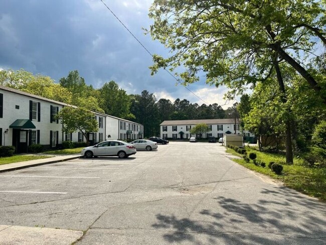 Building Photo - 1204 LAKEVIEW LLC (1216)