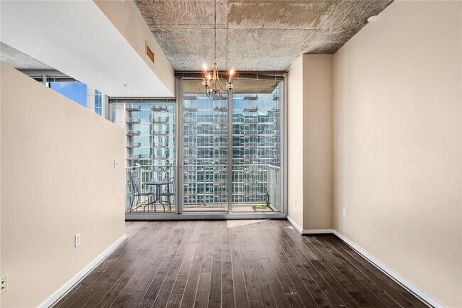 Foto del edificio - 5925 Almeda Rd