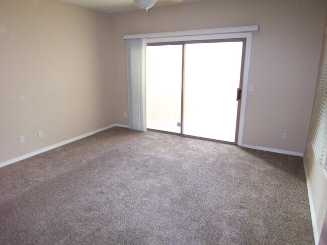 Building Photo - 3-Bedroom in Ahwatukee