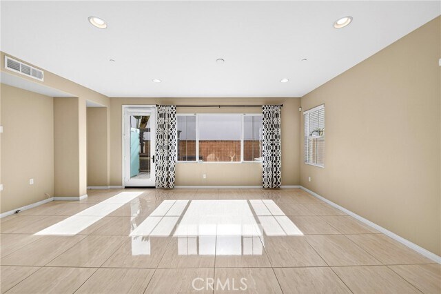 Foto del edificio - 783 Gatun St