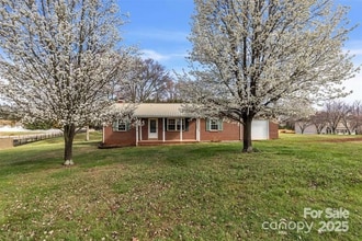 Building Photo - 7484 Turkey Trot Drive