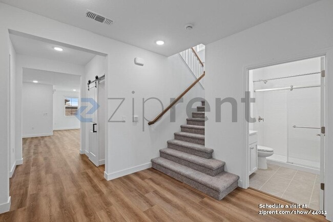 Building Photo - 331 Monastery Dr