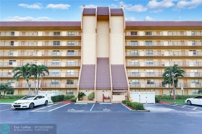 Foto del edificio - 3001 W Rolling Hills Cir