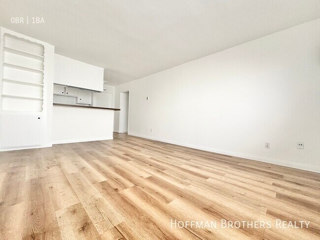 Foto del edificio - 1724 Winona Blvd