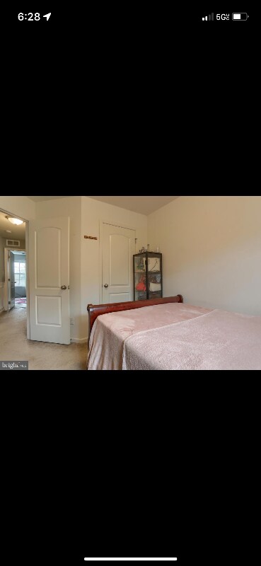 Foto del edificio - 33 Crooked Dr