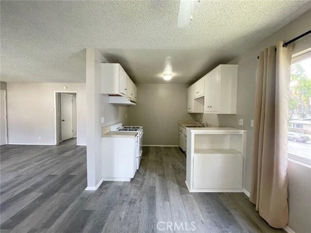 Building Photo - 434 N Terry Way