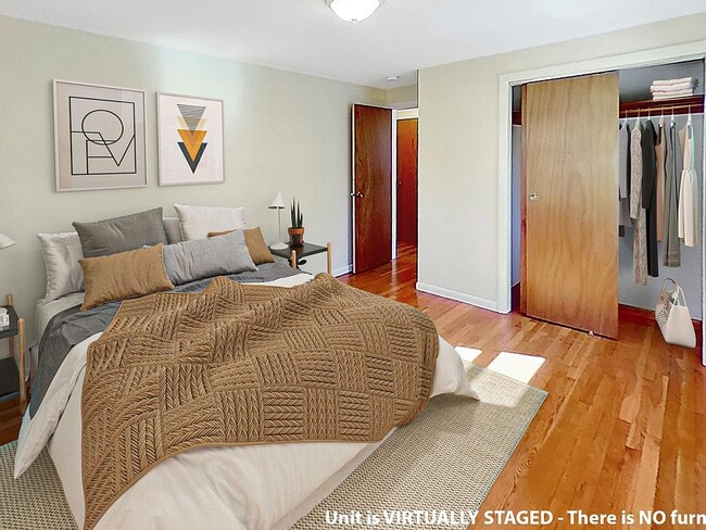 Building Photo - 8 Friend St