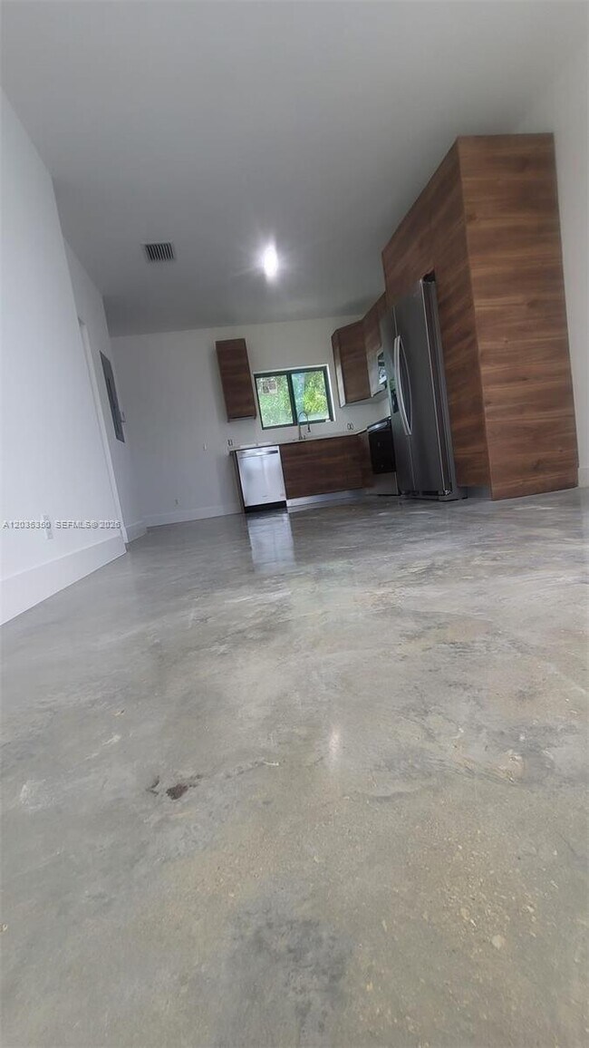 Building Photo - 2146 NW 69th Terrace