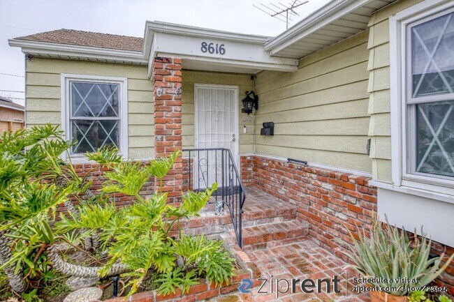 Building Photo - 8616 Meadow Rd