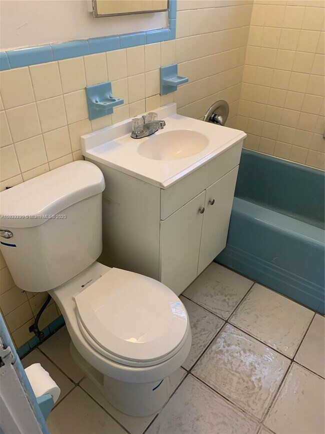 Foto del edificio - 2 bedroom in Miami FL 33150
