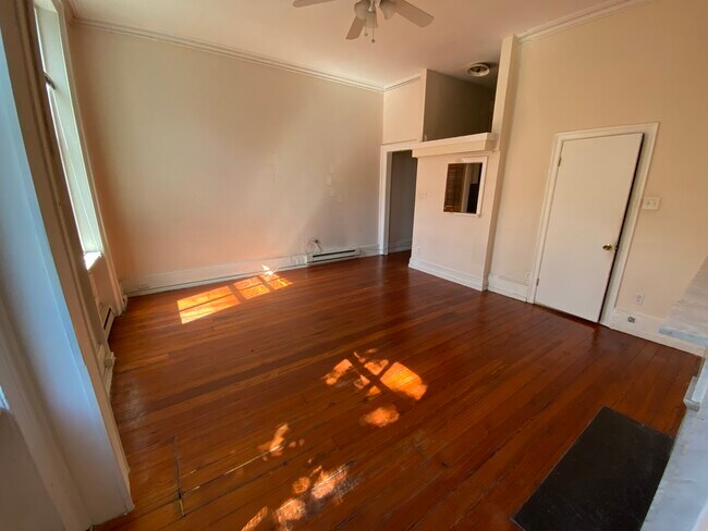 Foto del edificio - 421 S 15th St