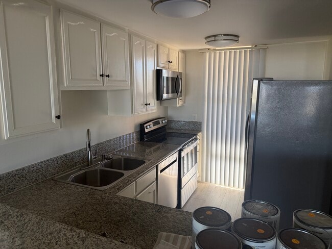 Foto del edificio - 4337 Marina City Dr