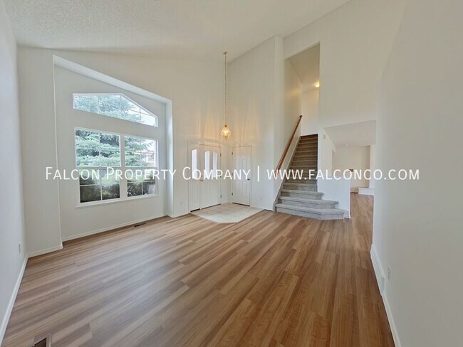 Foto del edificio - 7150 Grand Prairie Dr