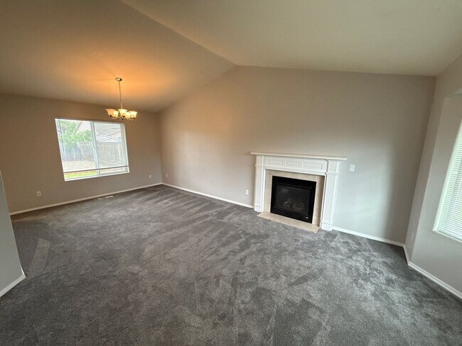 Foto del edificio - 4105 Windy Ave NE