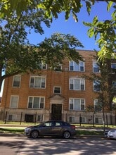 Building Photo - 4042 S Calumet Ave
