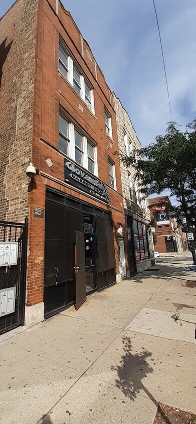 Primary Photo - 1356 N Western Ave
