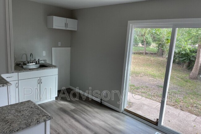 Foto del edificio - 602 SE 37th St