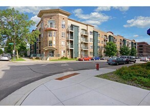 Building Photo - 2600 University Ave SE