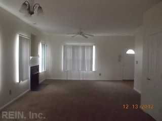 Building Photo - 444 Garcia Dr