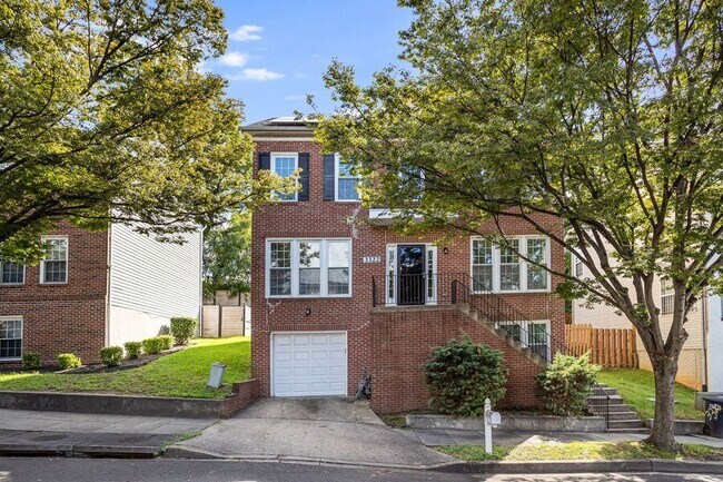 Foto del edificio - 3322 Oxon Run Rd SE