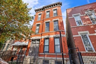 Building Photo - 1822 W Huron St
