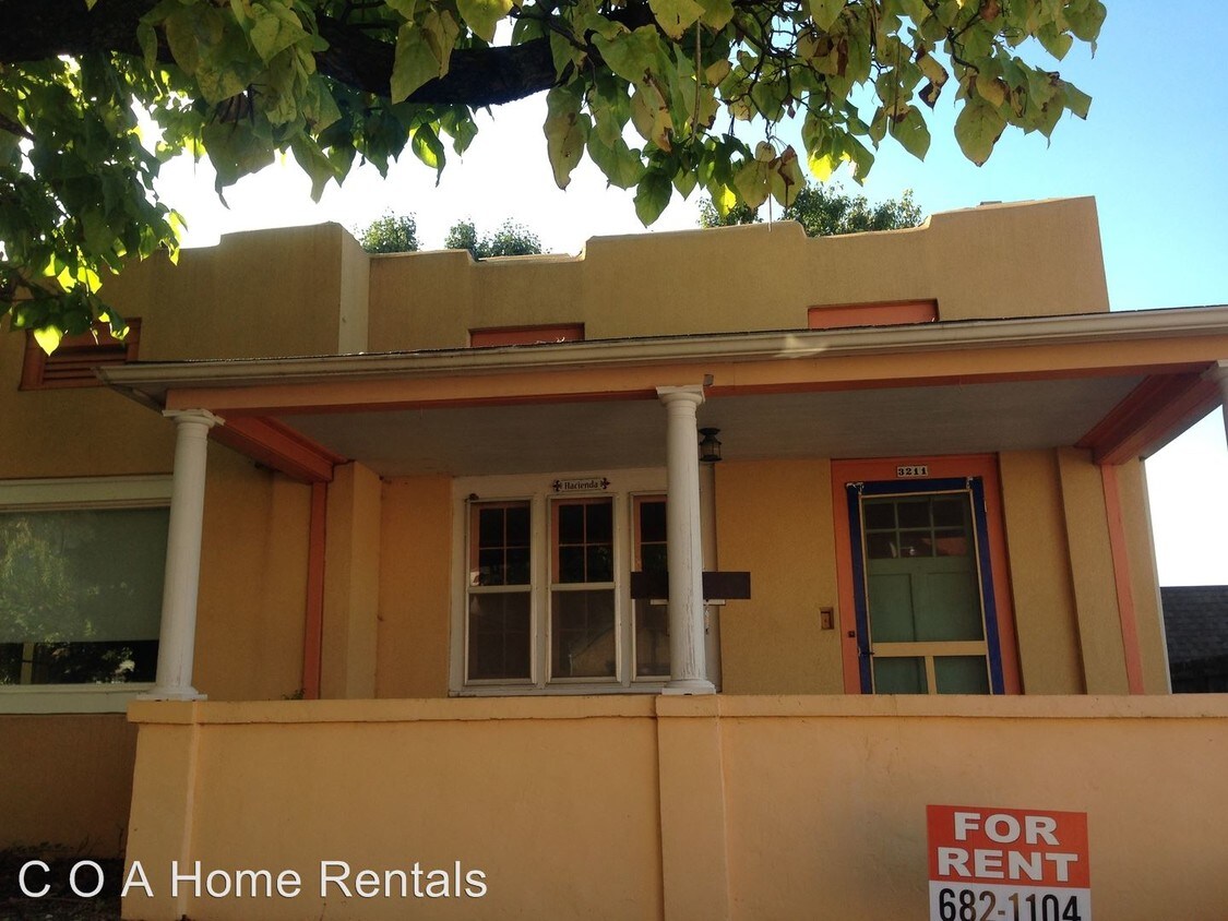 3211 Oakland St, Wichita, KS 67218 House Rental in Wichita, KS