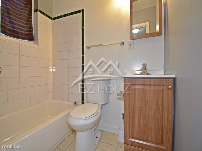 Foto del edificio - 2860 W Baltimore St