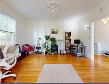 Foto del edificio - 74 Fairbanks St