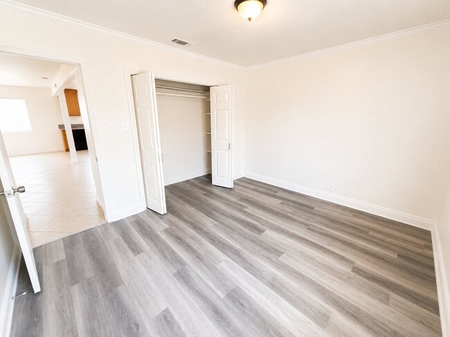 Building Photo - 1656 Bryn Mawr Ct